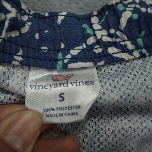 Vineyard Vines Swim Trunks Mens Small Blue Fish Skeleton Board Shorts - Picture 4 of 11